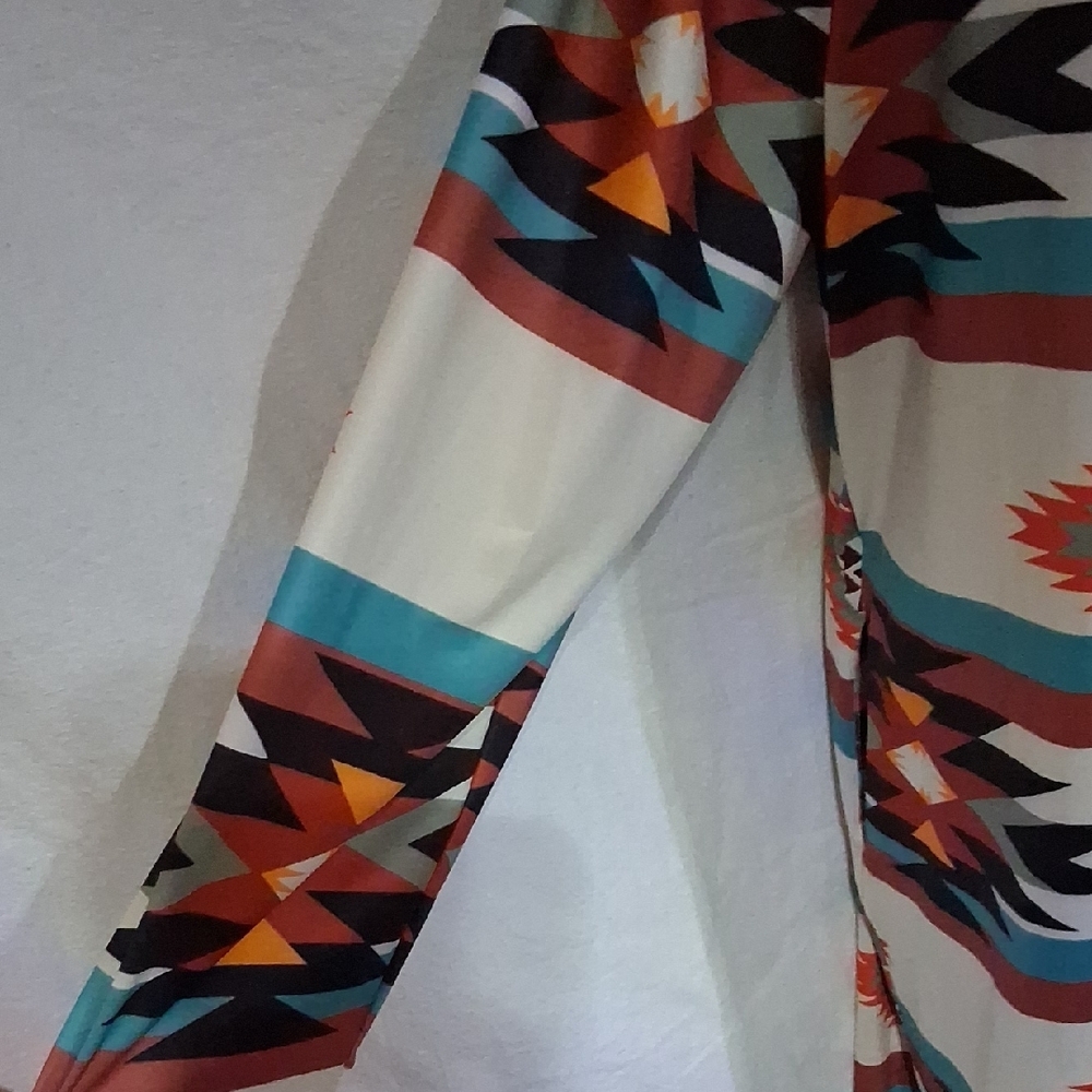 Vibrant Geometric Patterned Cardigan - image 4